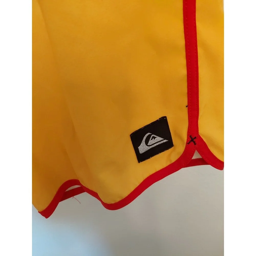 Quiksilver‎ Men's Yellow Red Surfer Board Shorts SZ L Vacation Swim